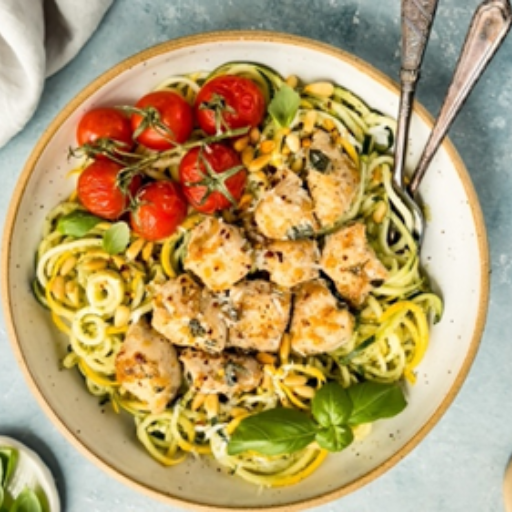Zucchini Zoodles with Chicken and Basil